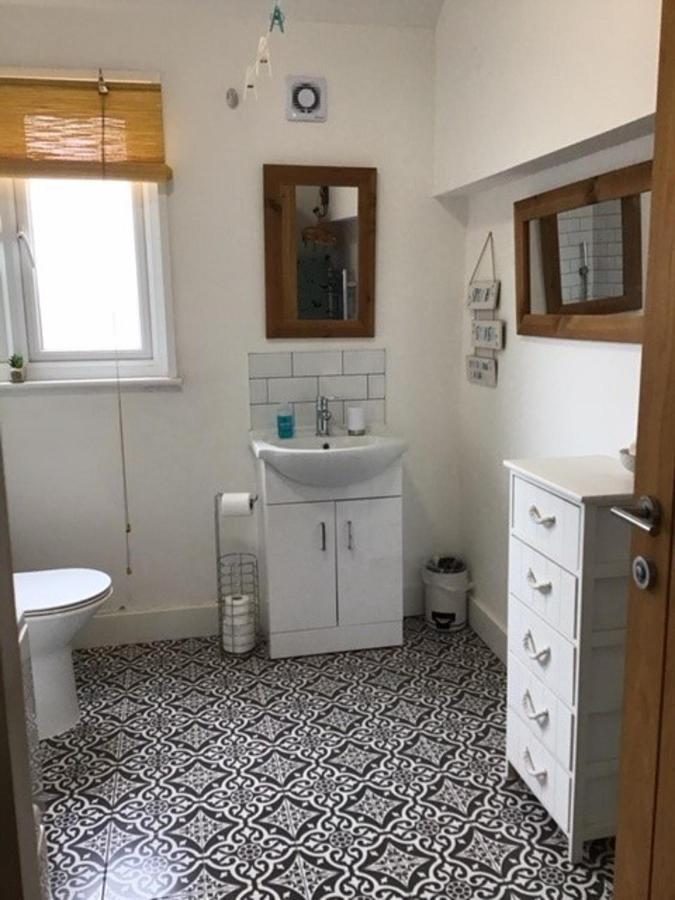 Central Teignmouth - Sleeps 4 - Pets Allowed Exterior photo