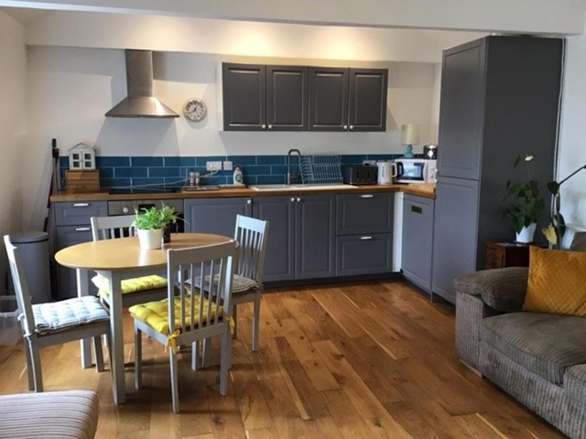 Central Teignmouth - Sleeps 4 - Pets Allowed Exterior photo